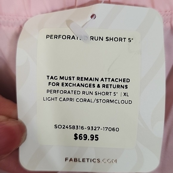 NWT Fabletics Perforated Run 5" Short Size XL - Picture 3 of 8